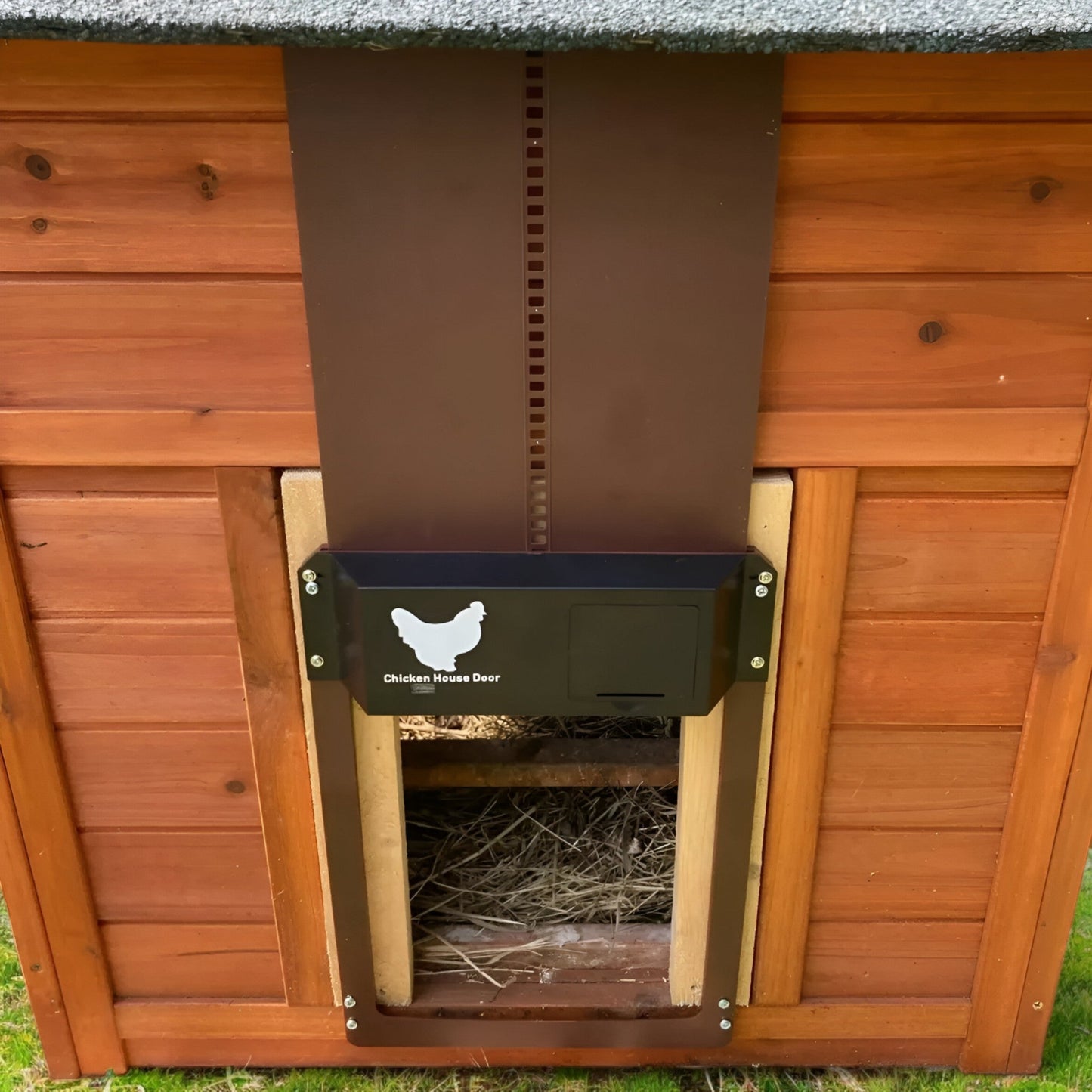 Pluimvee PRO+ | Automatische Kippenluik